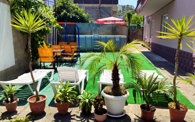 Nikol Guest House