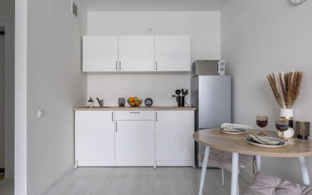 Апартаменты Черная лилия Studio ApartaMIA