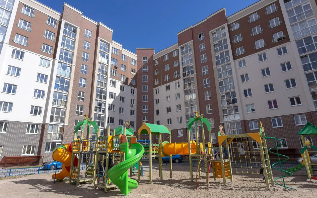 Apartwhite Flat