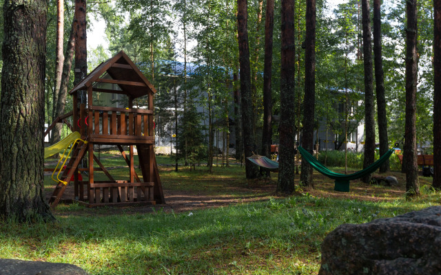 Dobryj Los Recreation camp
