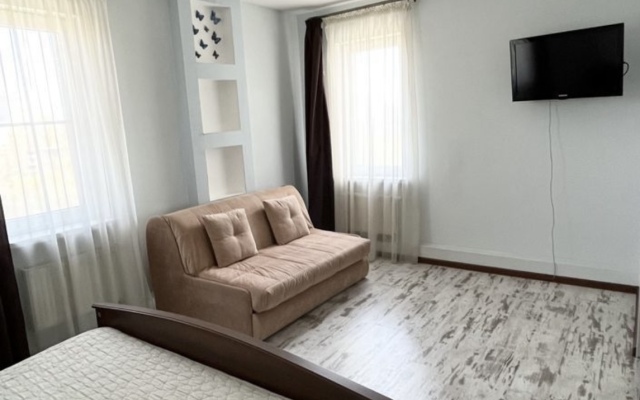 Uyutnaya kvartira v tsentre goroda Flat