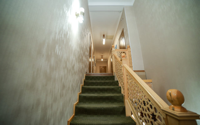 Rayhon Hotel