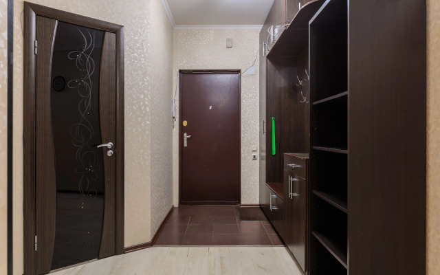 S 3 Spalnyami Na Moiseenko 5 - 8 Chelovek Apartments