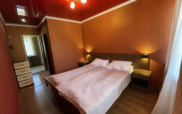 Гостевой дом Ёлка и Камин