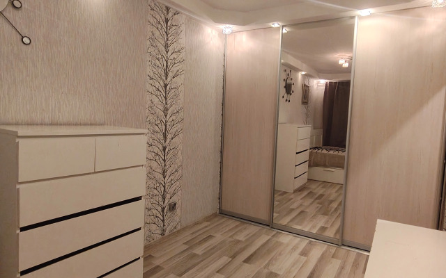 2 komnatnaya Sankt-Peterburg Flat