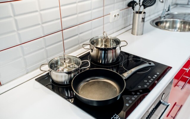 Апартаменты Двухкомнатные на Переулке хрустальном 27 на 15 этаже