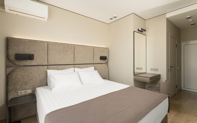 Zara Hotel