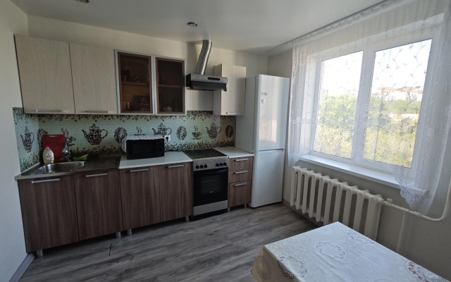 2-Kh Komnatnaya Ryadom S Tsentrom Goroda Flat