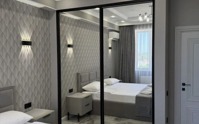 Roskoshnaya S Krasivym Vidom Flat