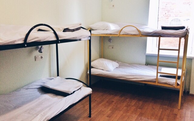 Capsularhouse Hostel