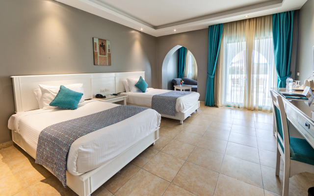 SUNRISE Garden Beach Resort
