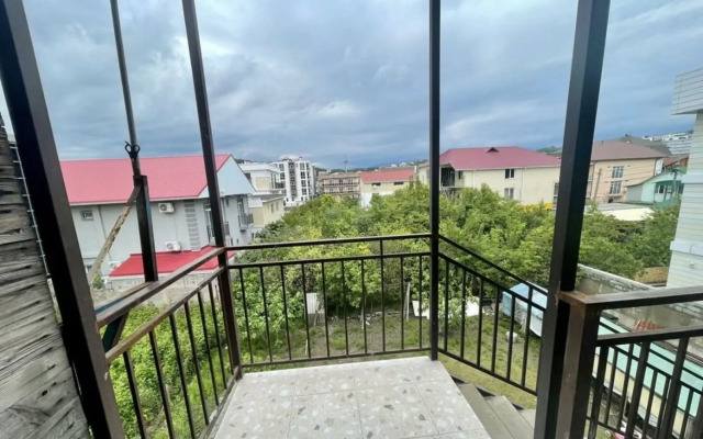 Dom Na Kamyshovoy Guest house