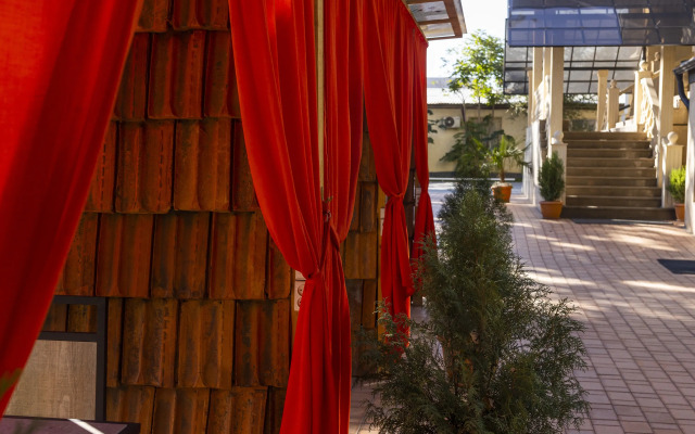 Akjola Hotel