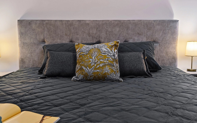 s 2mya Spalnyami - Goldwing Flat