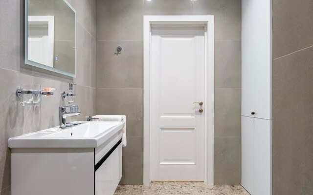 Апартаменты Небо Первая Линия 17