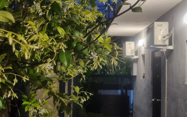 Aprelskaya 7 Guest house
