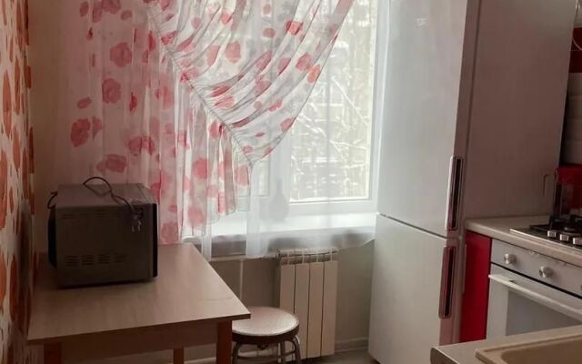 Na ulitse Yubileynoy Flat