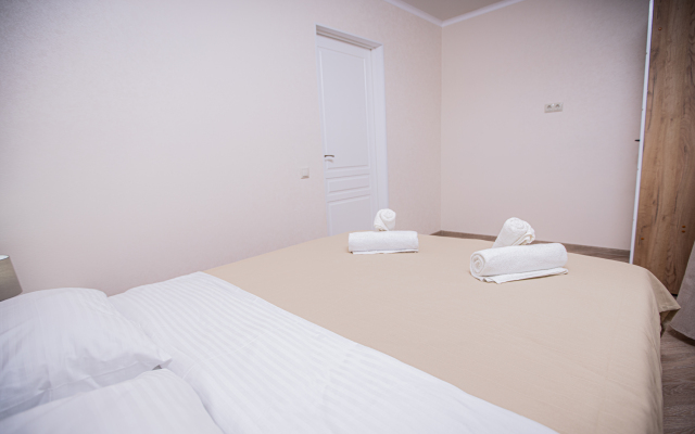 S Mandarinovim Sadom Private House