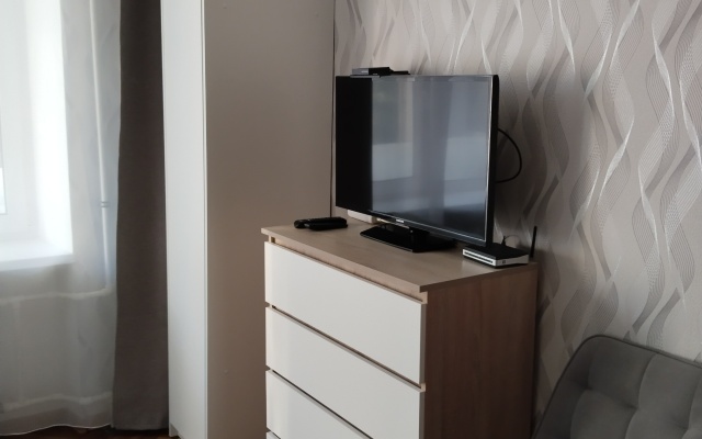 Shepetovskaya Street Flat