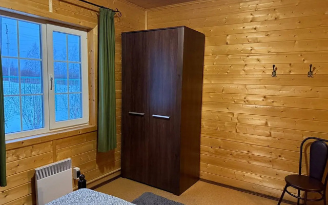 Na Beregu Ozera Plescheevo 57b Private house