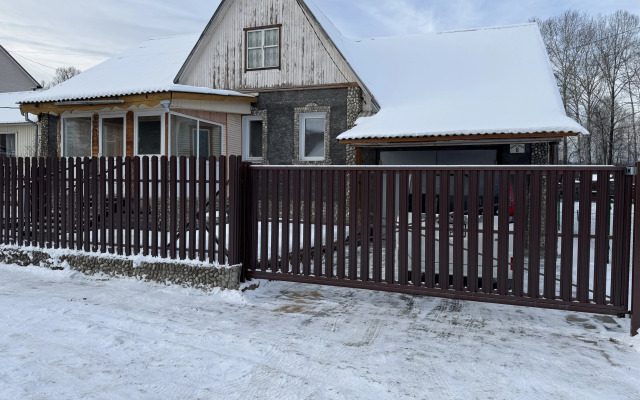 Частный дом Уютный в центре Байкальска