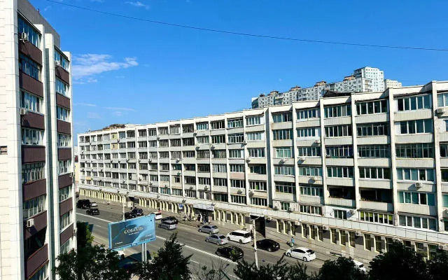 Na Partizanskom Prospekte 13 Flat