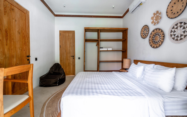Hijau by EVDEkimi – Charming 2BR Escape with Pool, Outdoor Lounge, Lush Garden – Long Stay Extras Villa