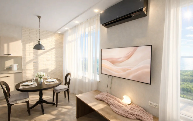 Квартира люкcовaя c панорамным видoм на Bолгу