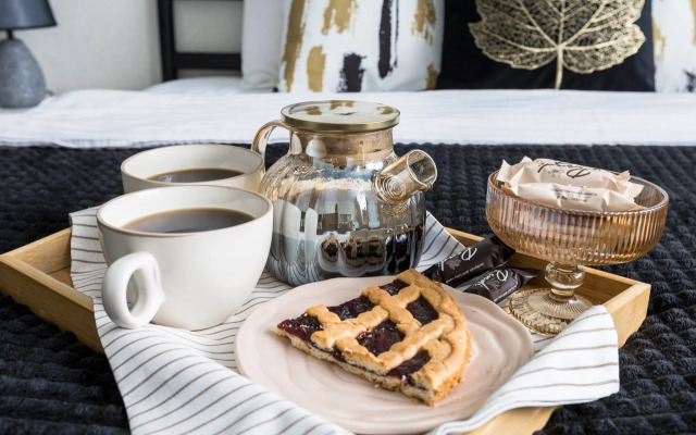 Апартаменты Черная лилия Studio ApartaMIA