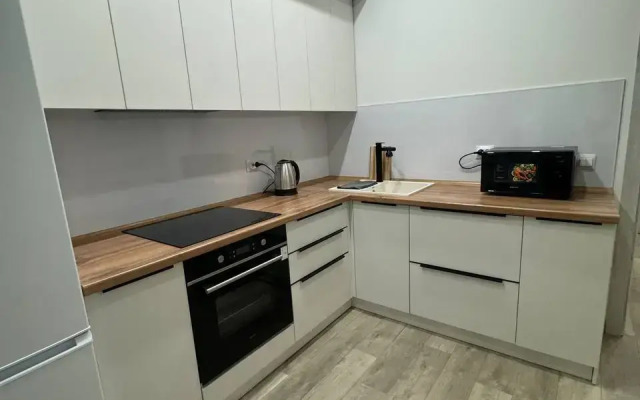 Na Chaykovskogo 100/2 Apartments