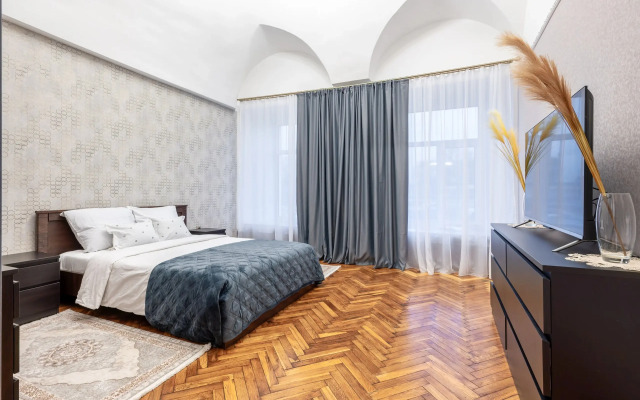 Квартира с видом на Неву