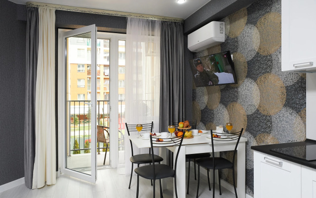 Happy House v Zhk Karavella Portugalii Flat
