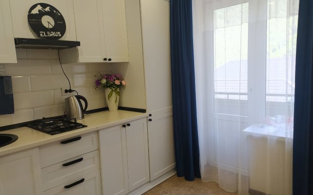 Kvartira s vidom na gory ElbrusHome Flat