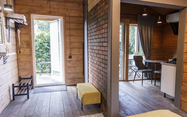 Na Lugovom 35m u reki v centre Zvenigorodava Private House