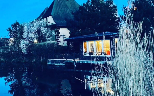 Частный дом Cottage Kld на Берегу Озера с Шикарной Беседкой на Воде — фото 4