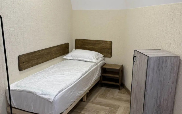 Na Shakhtyorov 28 (3) Private House