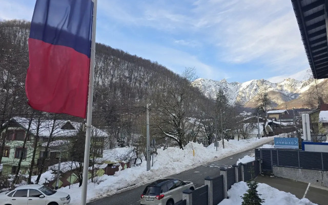 Panorama Achishkho Nomer S Balkonom Hotel