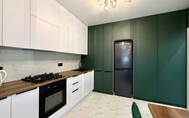 Lyuks Na 17 Etazhe Flat