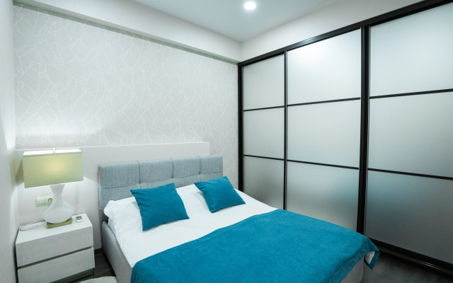 Апартаменты трехкомнатные с видом на море и город