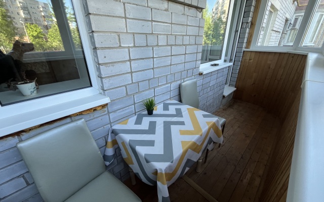 3-Kh Komnatnaya S Kaminom I Dzhakuzi Flat