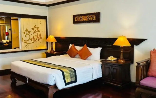 Курортный отель Avalon Beach Resort