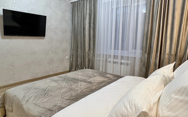 Квартира 3-комнатная на  Никитина 38