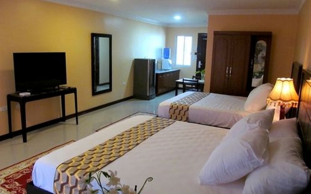Venezia Suites Hotel