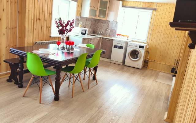 Частный дом Камчатский край Елизово улица Омская 37А