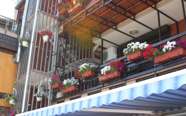 Raduga U Morya Guest House