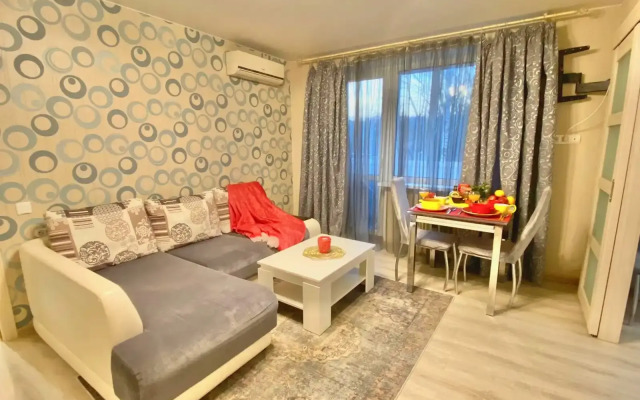 Квартира GoldApart на Каховке