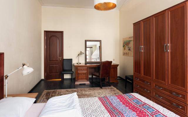 1912 na Respektabelnoy Petrogradke Apartment