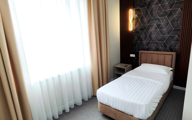 Cozy Hotel