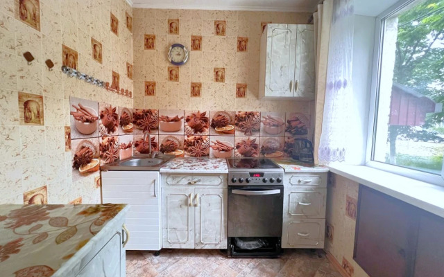 Dvushka U Morya V Serdtse Slavyanki Flat