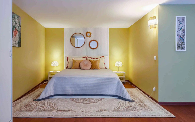 Апартаменты Невский 18 Николь и Мишель 1